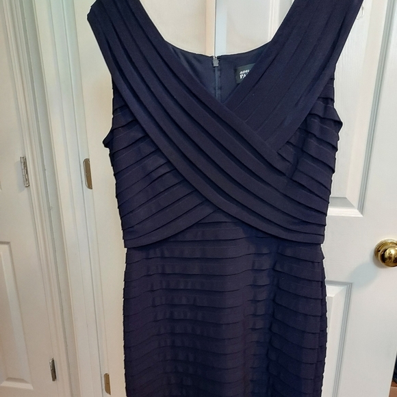 Adrianna Papell Dresses & Skirts - Adrienna Papell Dress